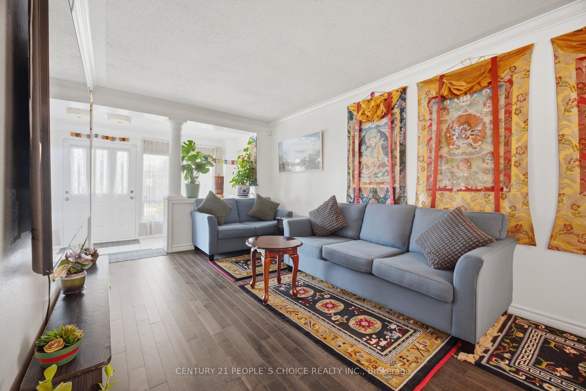 Photo 12 of 161 Northland Avenue, Toronto, Rockcliffe-Smythe — HOMEH