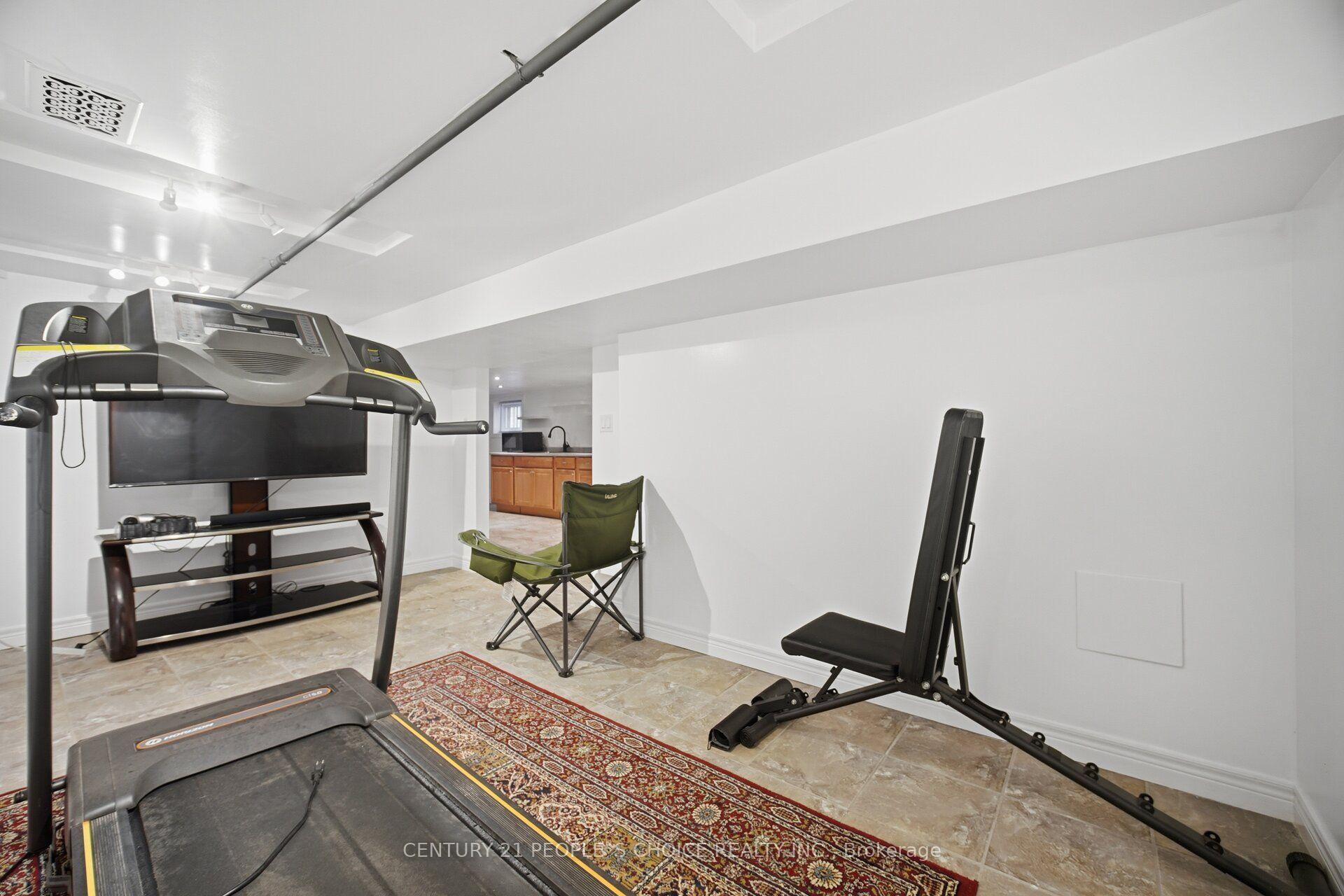 Photo 37 of 161 Northland Avenue, Toronto, Rockcliffe-Smythe — HOMEH
