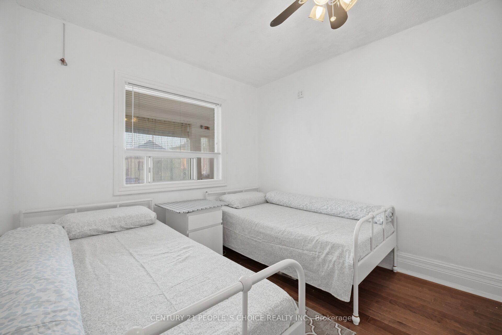 Photo 43 of 161 Northland Avenue, Toronto, Rockcliffe-Smythe — HOMEH