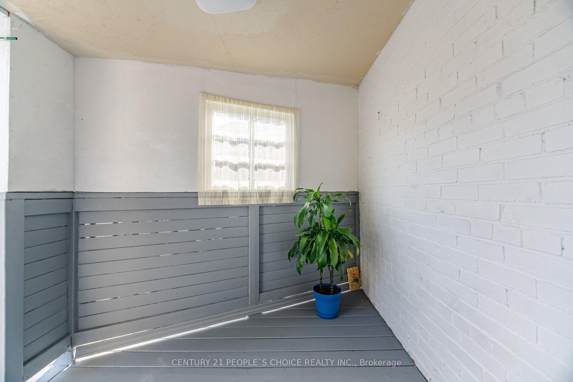 Photo 45 of 161 Northland Avenue, Toronto, Rockcliffe-Smythe — HOMEH