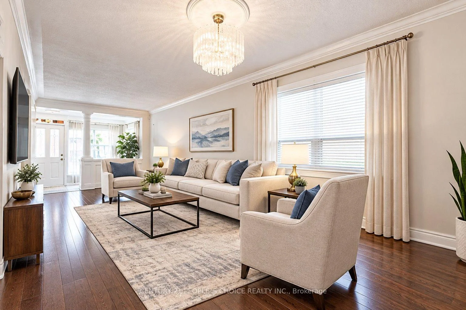Photo 10 of 161 Northland Avenue, Toronto, Rockcliffe-Smythe — HOMEH