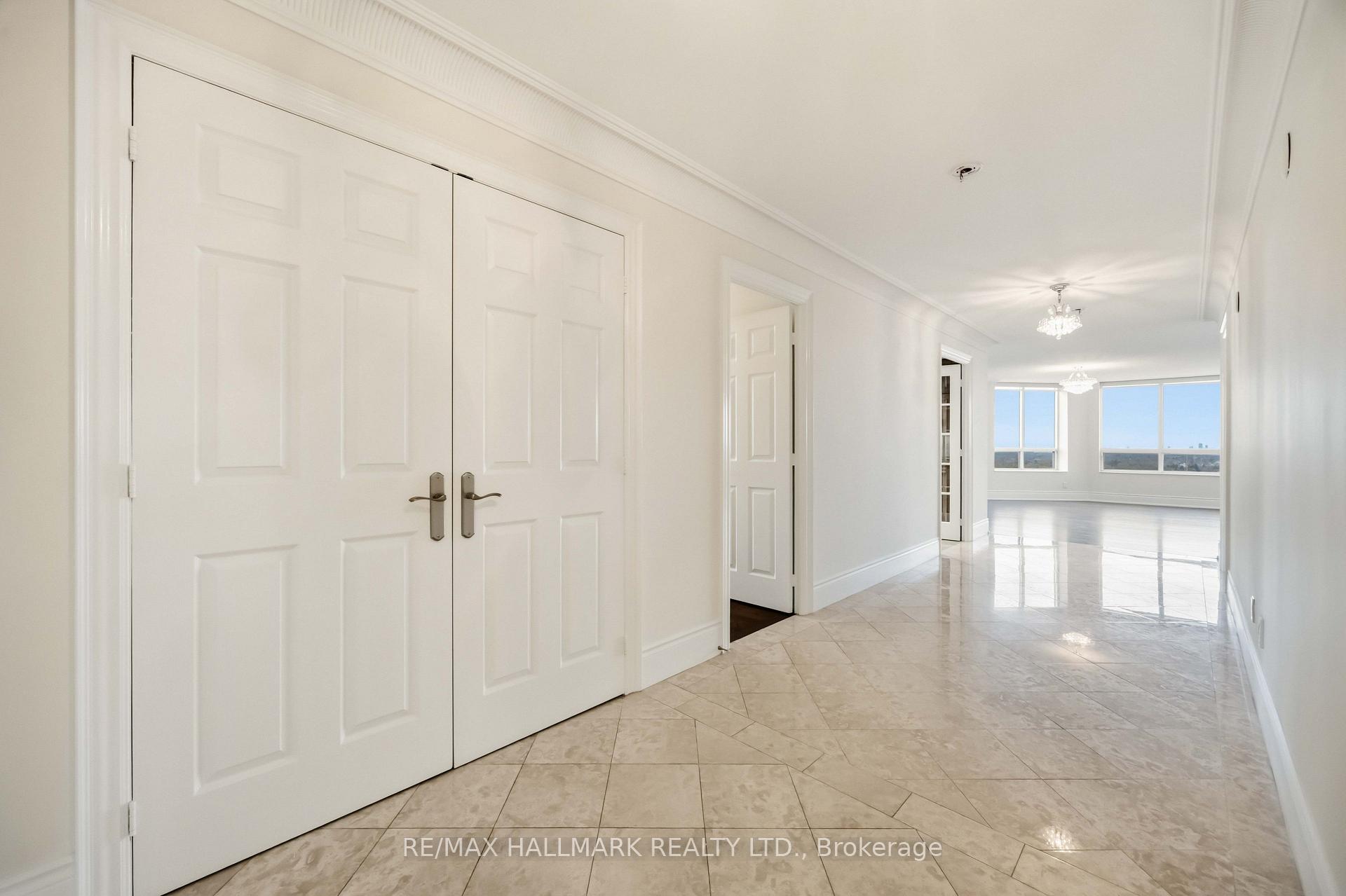 Photo 11 of Unit 1821, 80 Harrison Garden Boulevard, North York, Willowdale East — HOMEH