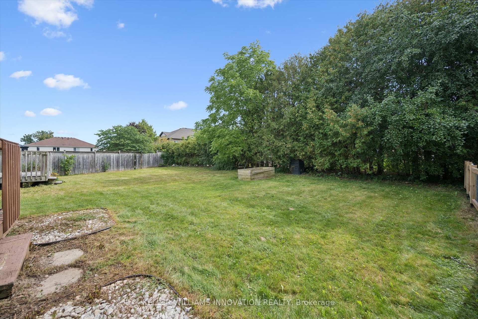 Photo 17 of 81 Windale Crescent, Kitchener, Forest Hill — HOMEH