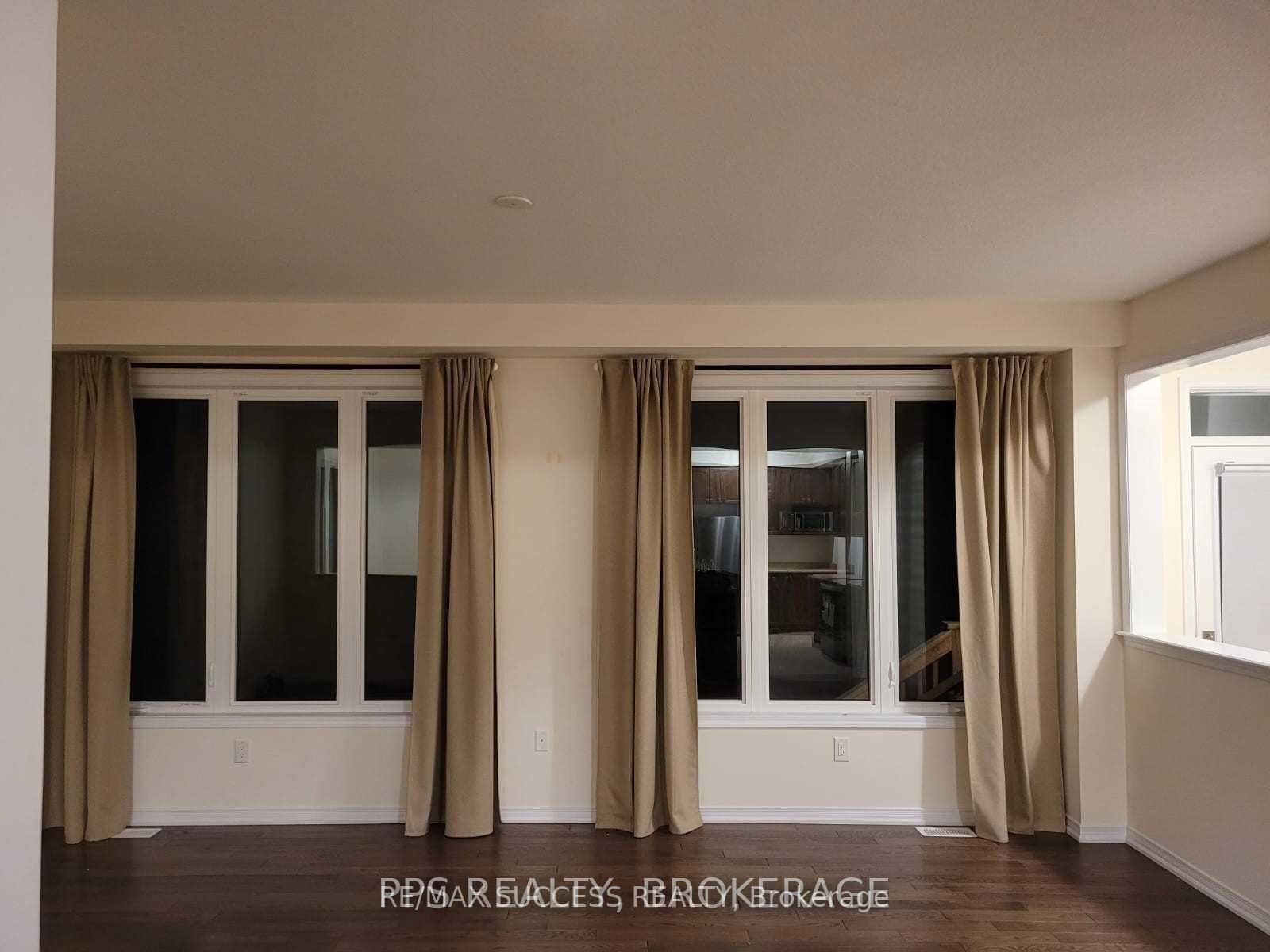 Photo 14 of 7916 Odell Crescent, Niagara Falls, Brown — HOMEH