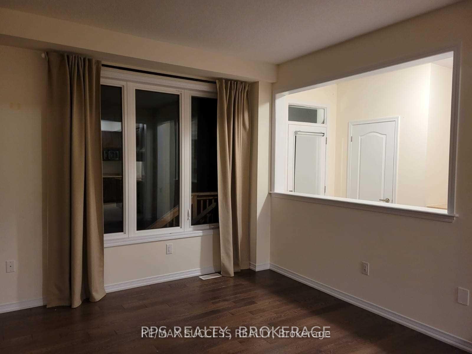 Photo 17 of 7916 Odell Crescent, Niagara Falls, Brown — HOMEH