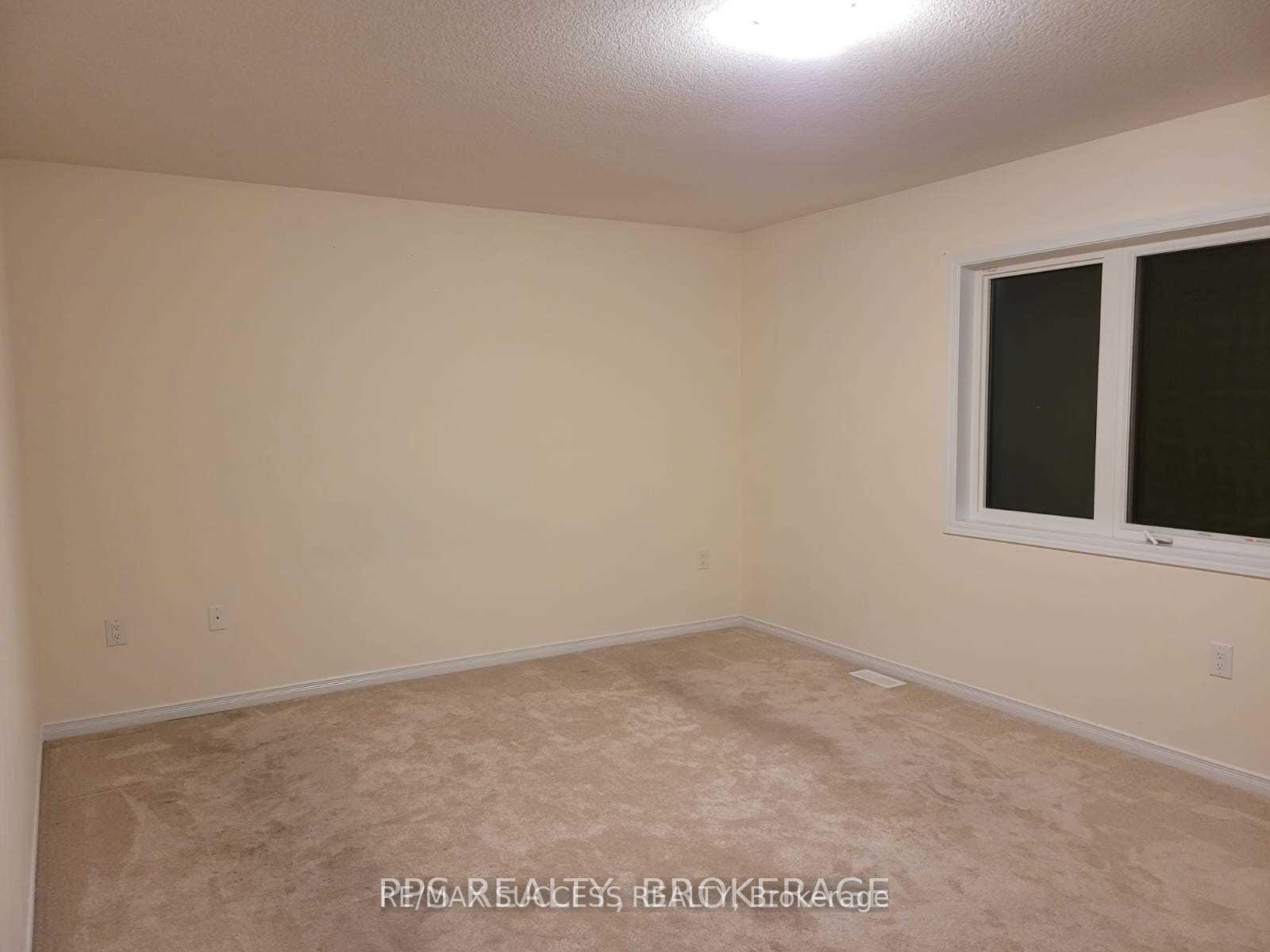 Photo 30 of 7916 Odell Crescent, Niagara Falls, Brown — HOMEH