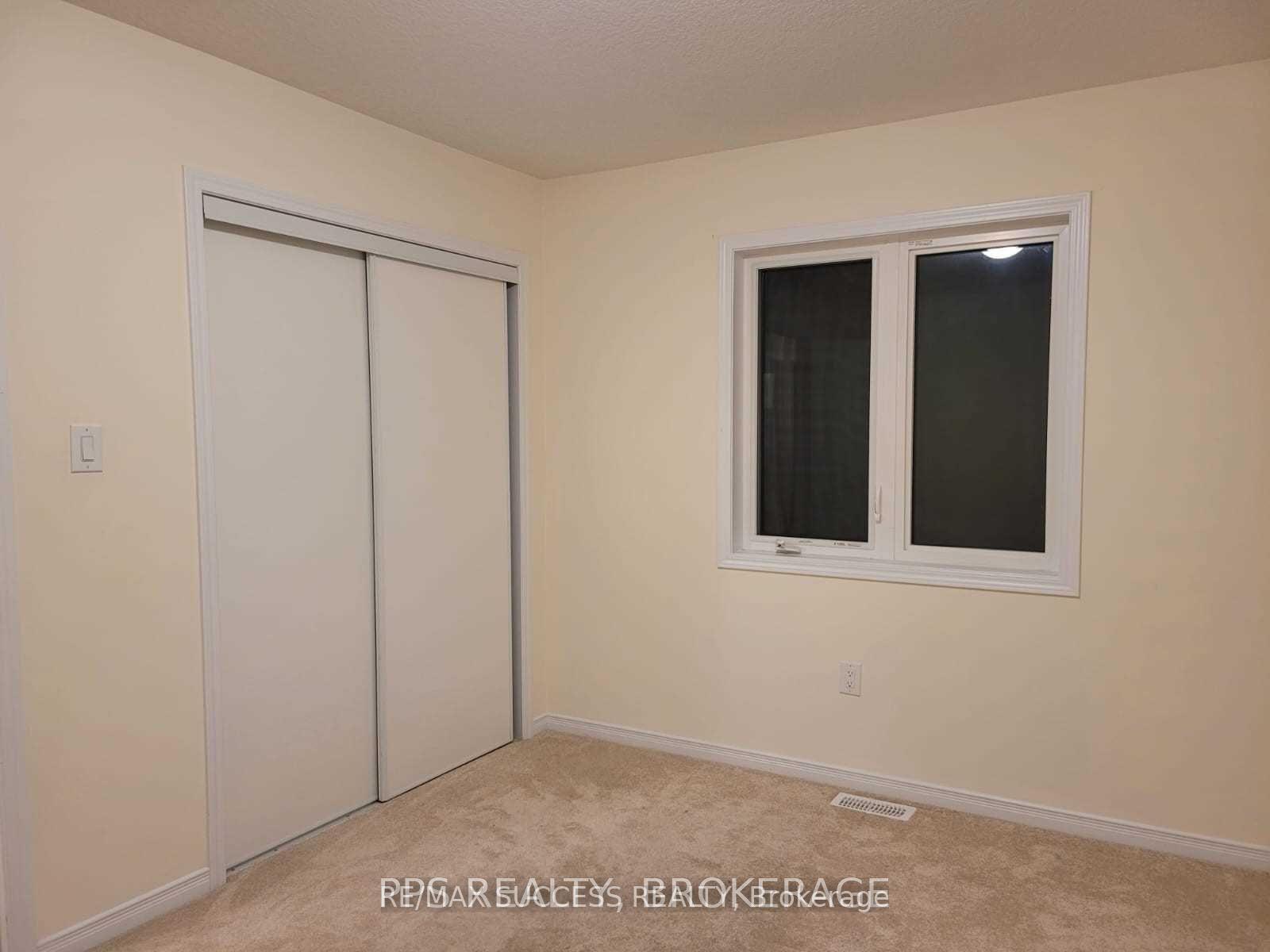 Photo 33 of 7916 Odell Crescent, Niagara Falls, Brown — HOMEH