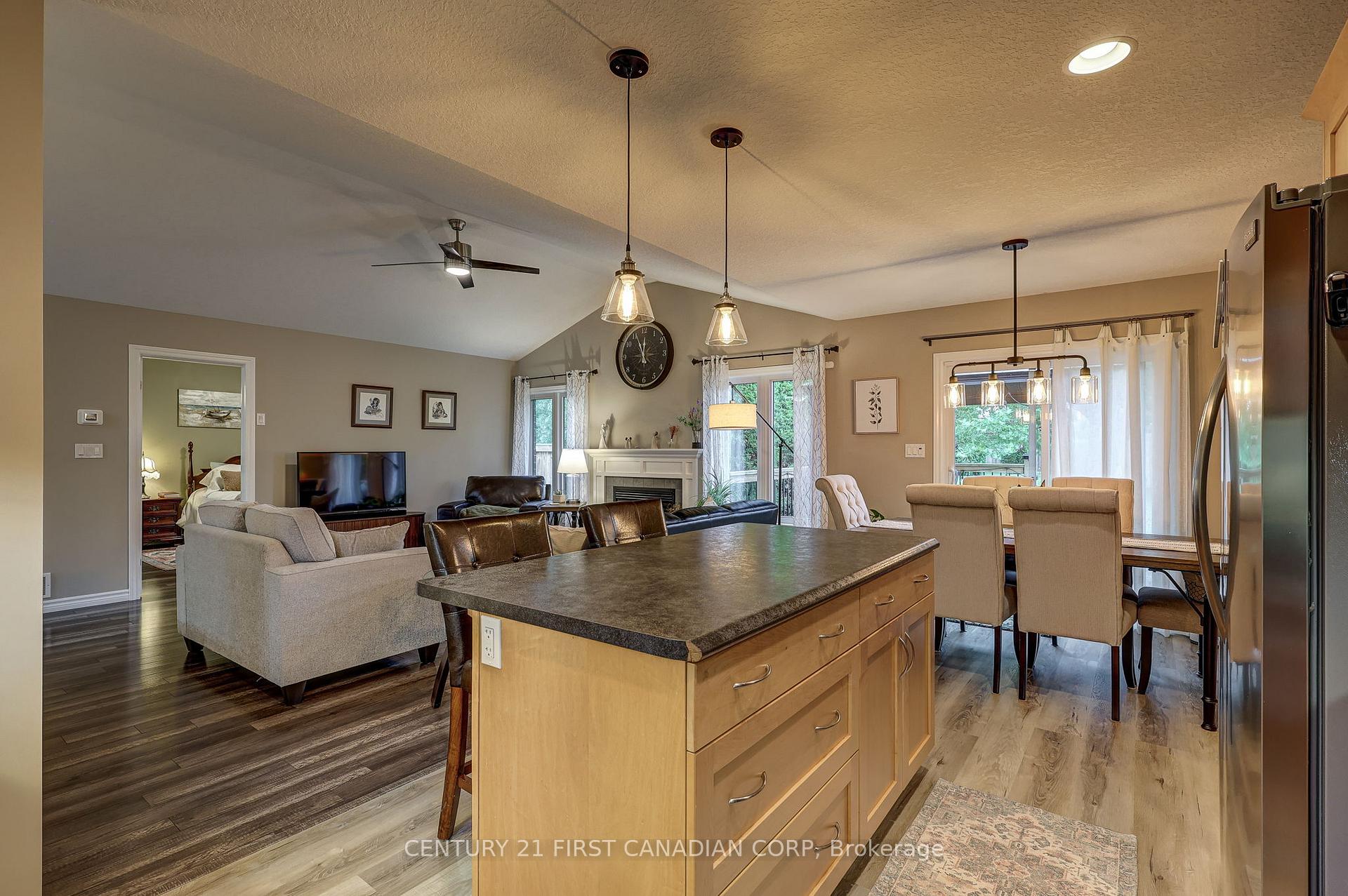 Photo 36 of 26 Cardinal Court, St. Thomas — HOMEH