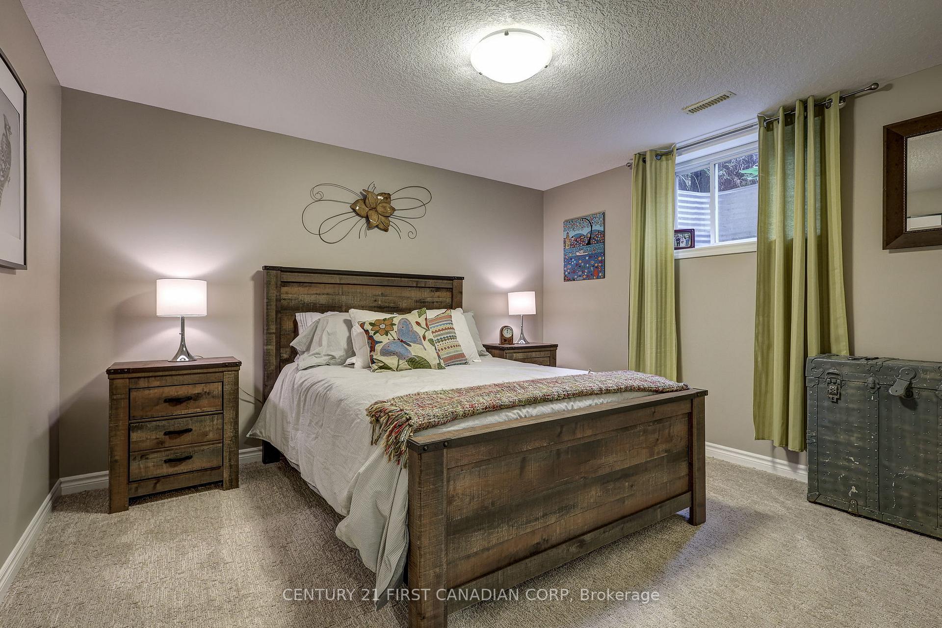 Photo 42 of 26 Cardinal Court, St. Thomas — HOMEH