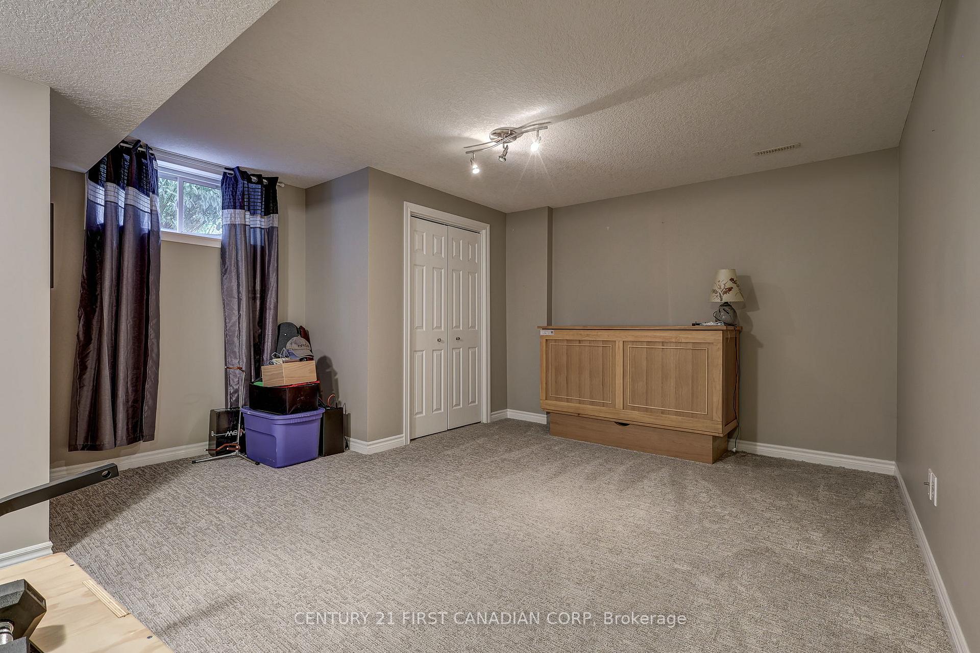 Photo 45 of 26 Cardinal Court, St. Thomas — HOMEH