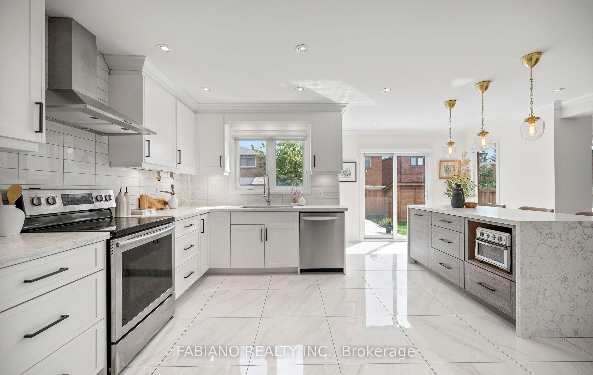 Photo 14 of 29 Diamond Street, Vaughan, West Woodbridge — HOMEH