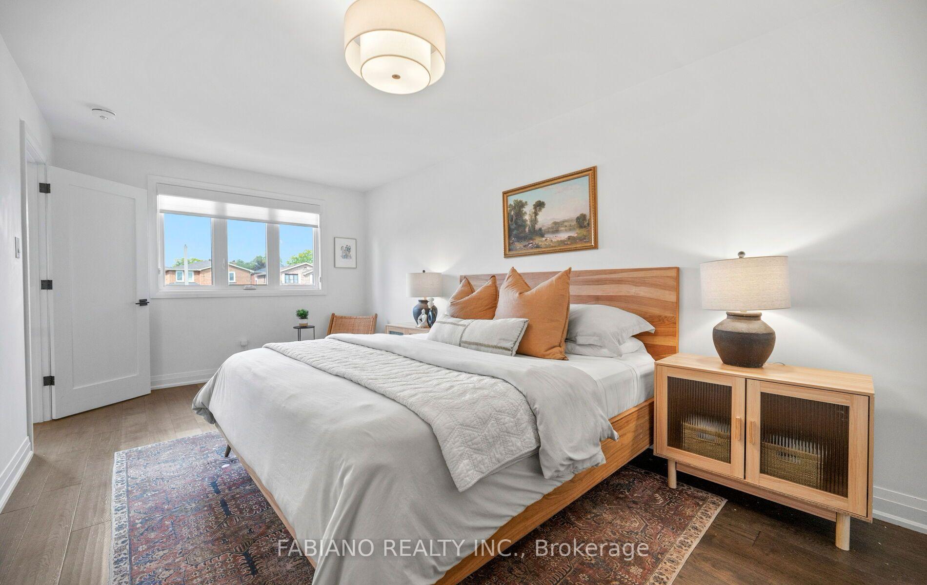 Photo 23 of 29 Diamond Street, Vaughan, West Woodbridge — HOMEH