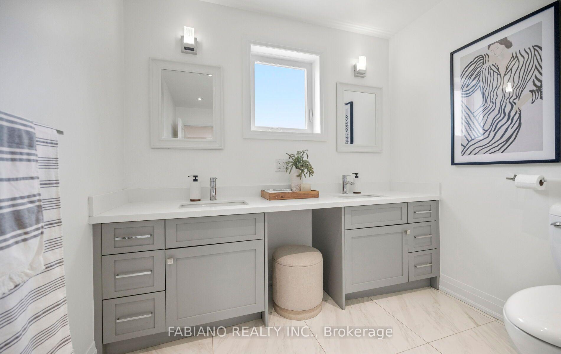 Photo 25 of 29 Diamond Street, Vaughan, West Woodbridge — HOMEH