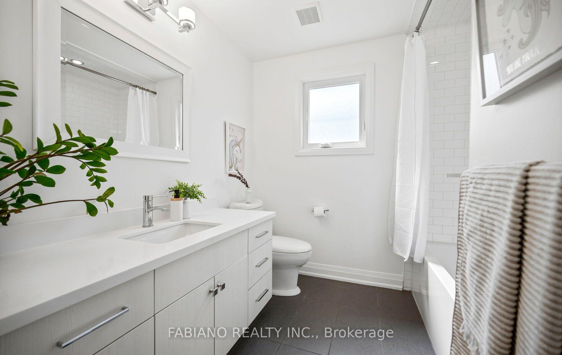 Photo 31 of 29 Diamond Street, Vaughan, West Woodbridge — HOMEH