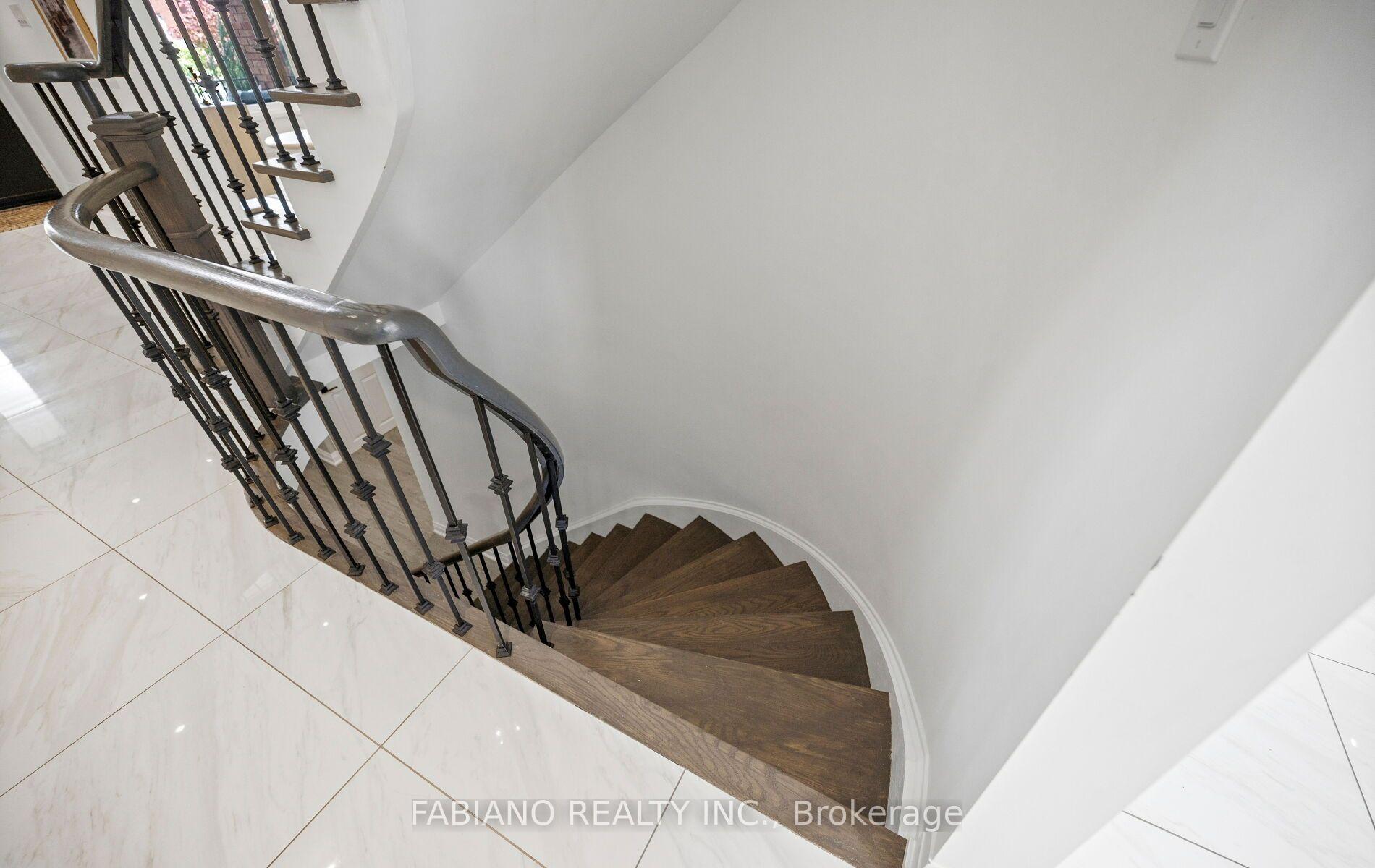 Photo 32 of 29 Diamond Street, Vaughan, West Woodbridge — HOMEH
