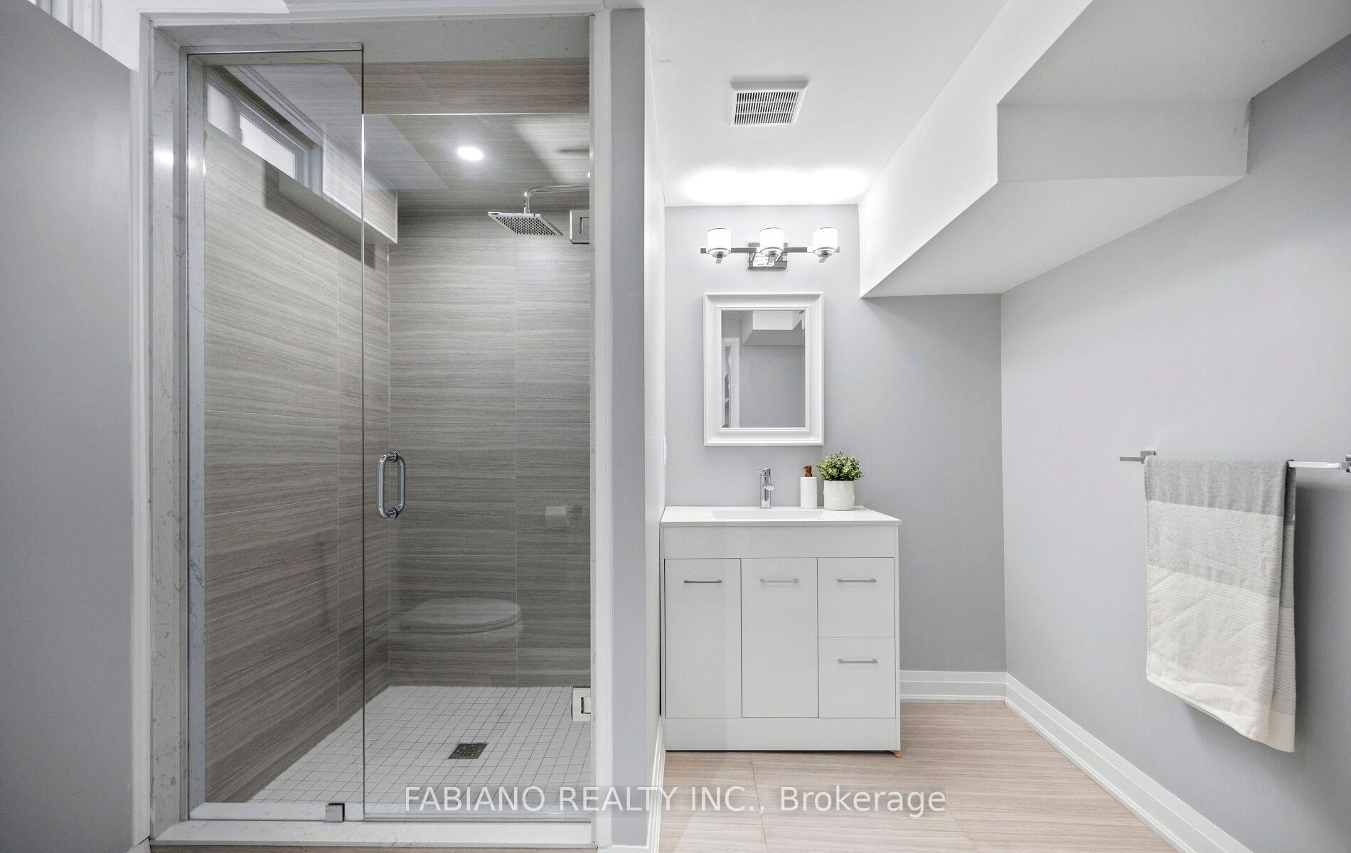 Photo 40 of 29 Diamond Street, Vaughan, West Woodbridge — HOMEH
