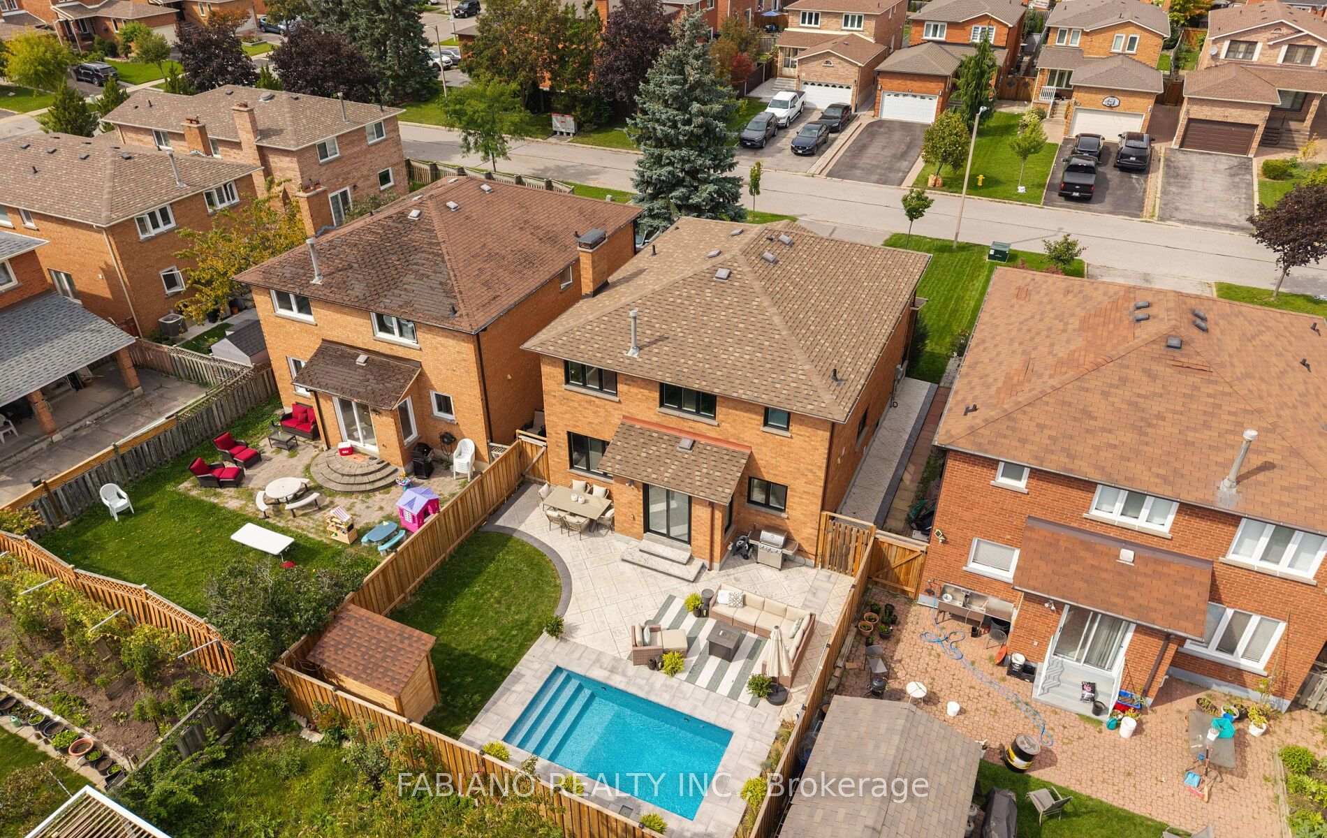 Photo 48 of 29 Diamond Street, Vaughan, West Woodbridge — HOMEH