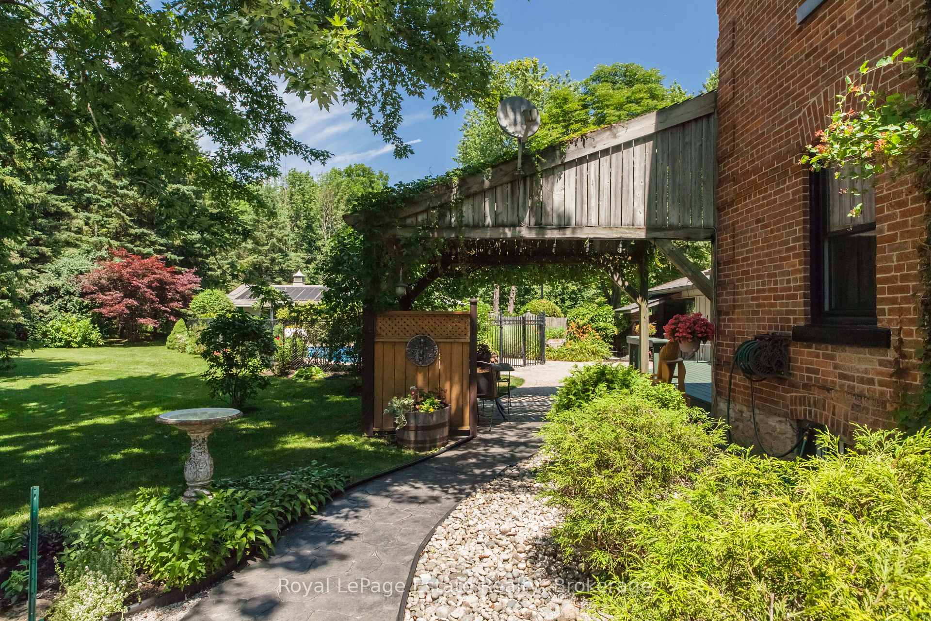 Photo 7 of 104 Carney Street, Georgian Bluffs — HOMEH