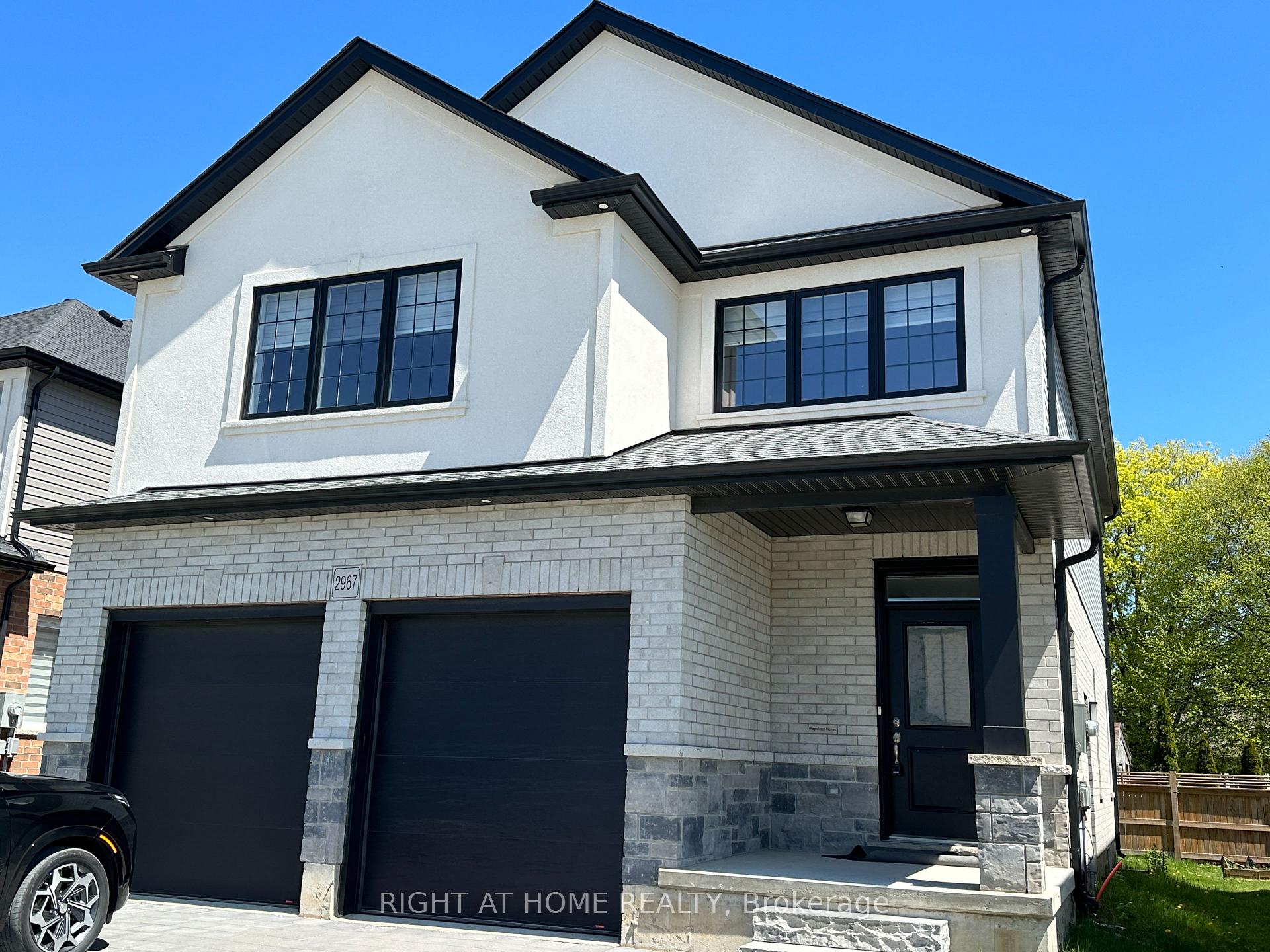 Photo 1 of 2967 Petty Road, London, South W — HOMEH