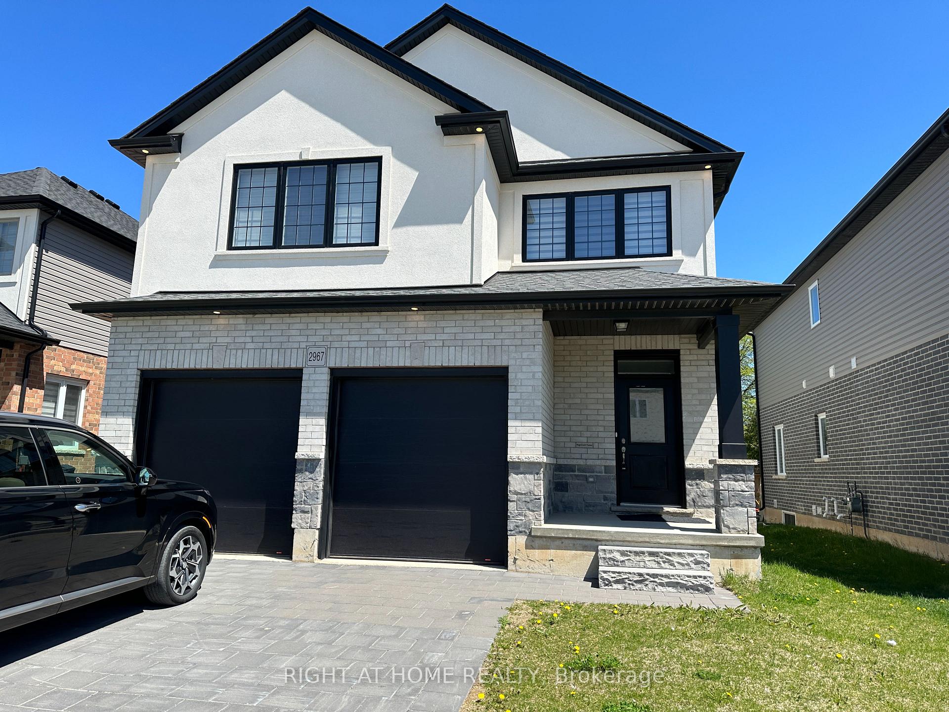 Photo 2 of 2967 Petty Road, London, South W — HOMEH