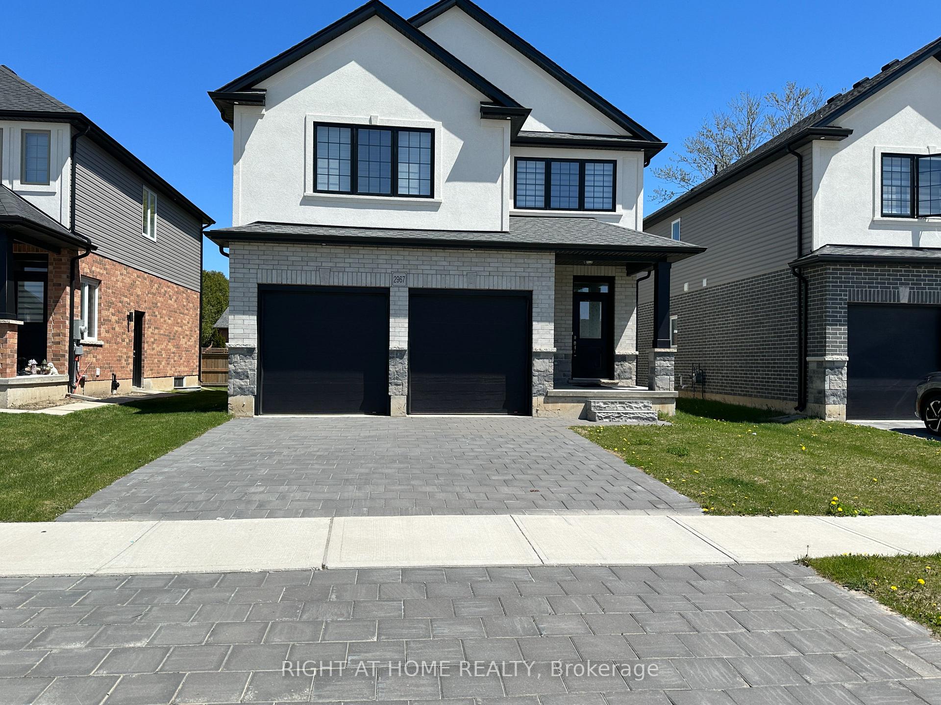 Photo 3 of 2967 Petty Road, London, South W — HOMEH