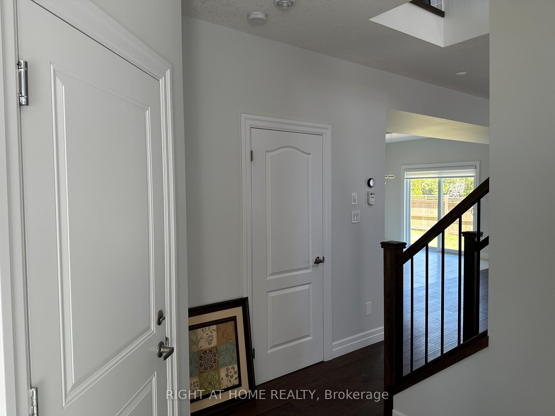 Photo 6 of 2967 Petty Road, London, South W — HOMEH