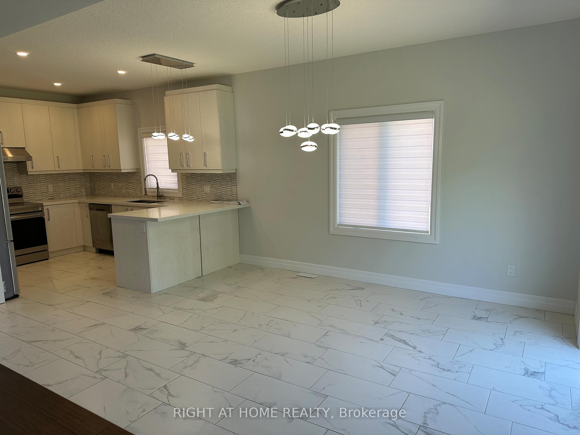 Photo 9 of 2967 Petty Road, London, South W — HOMEH