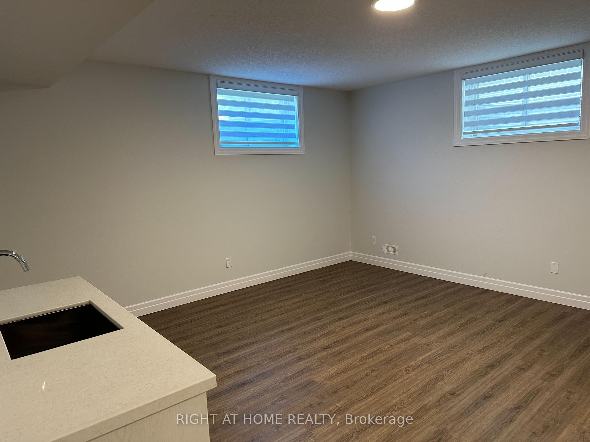 Photo 35 of 2967 Petty Road, London, South W — HOMEH
