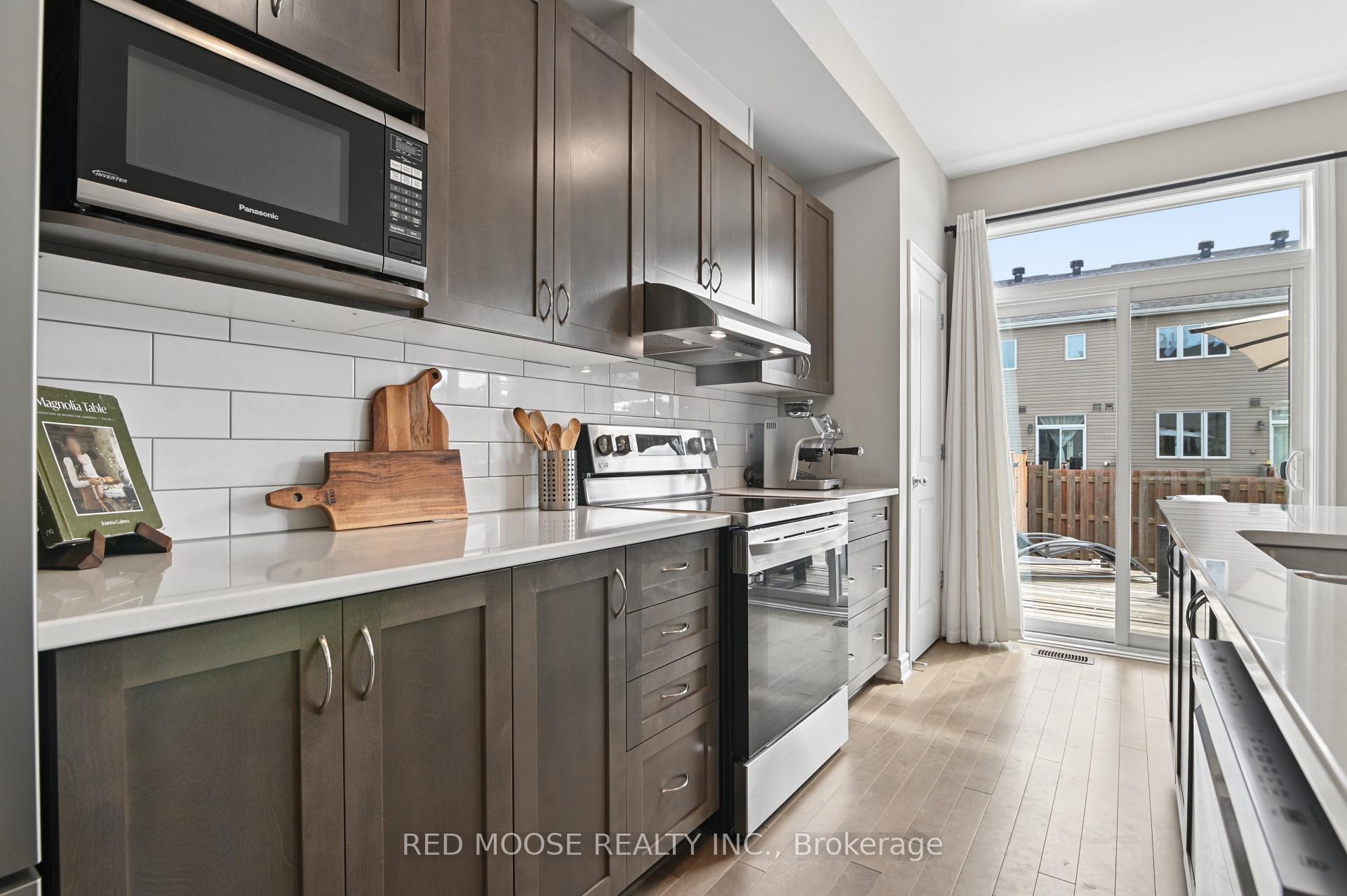 Photo 10 of 373 Mountain Sorrel Way, Ottawa, Avalon West — HOMEH