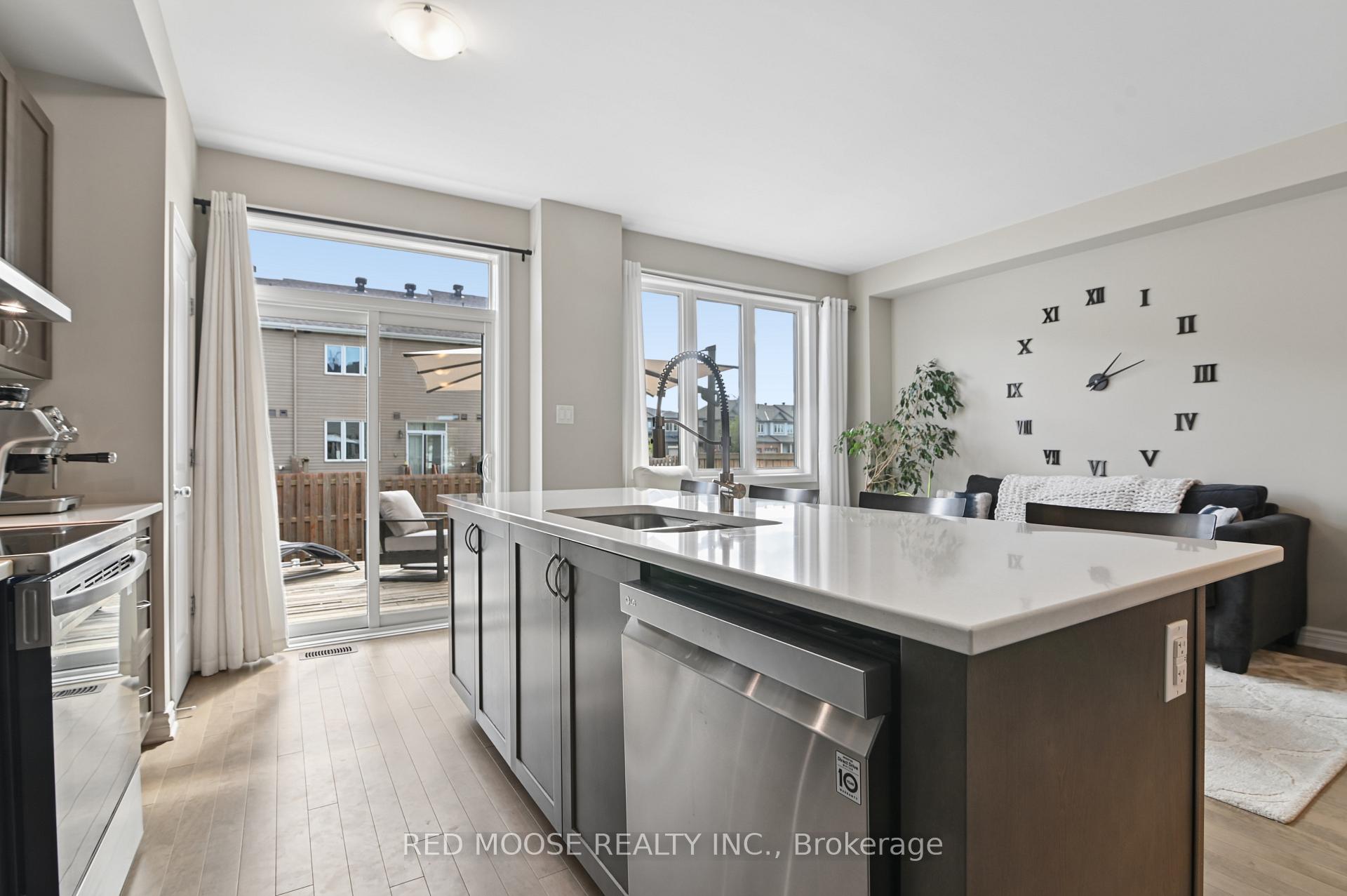 Photo 11 of 373 Mountain Sorrel Way, Ottawa, Avalon West — HOMEH