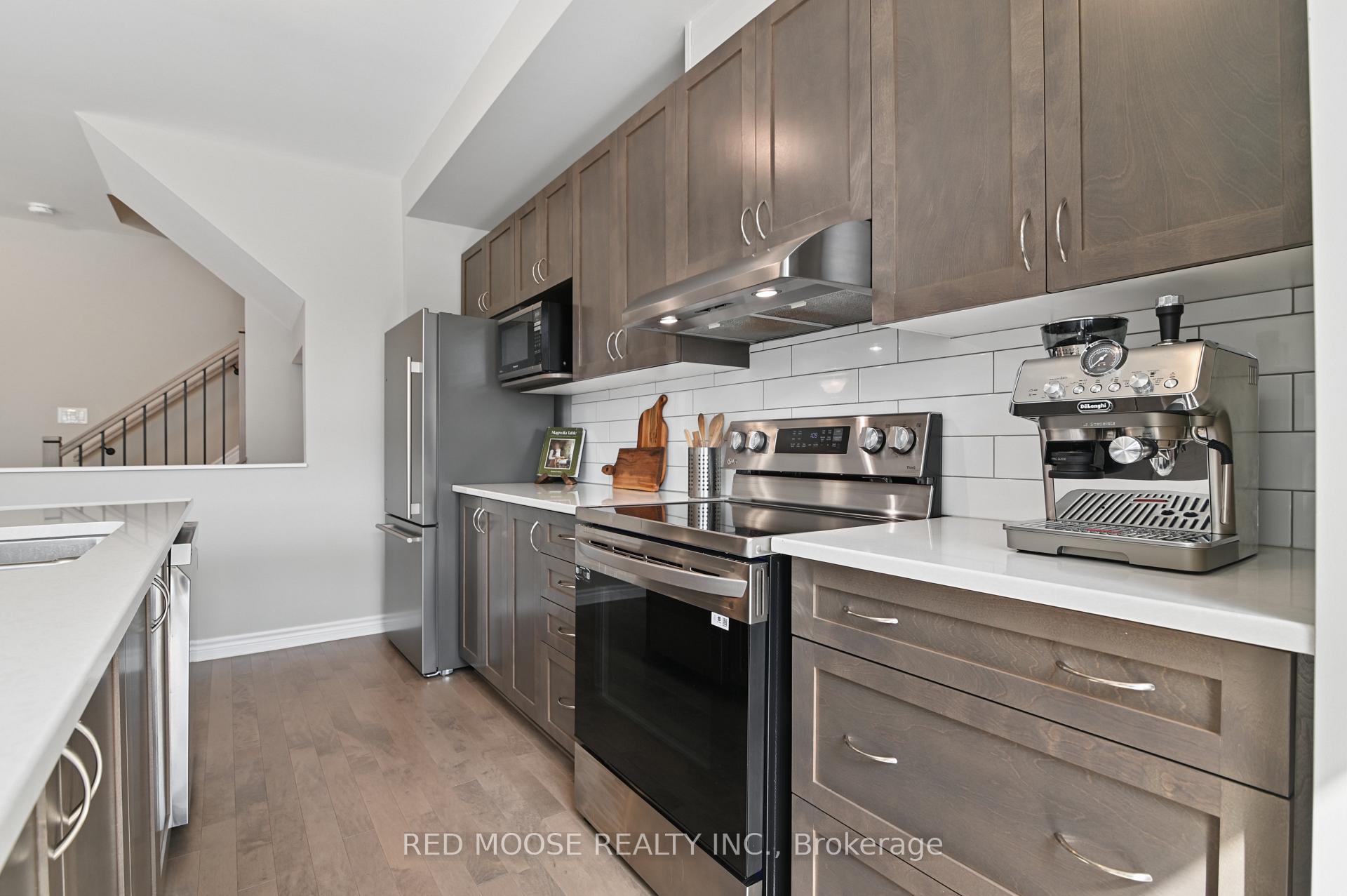 Photo 12 of 373 Mountain Sorrel Way, Ottawa, Avalon West — HOMEH