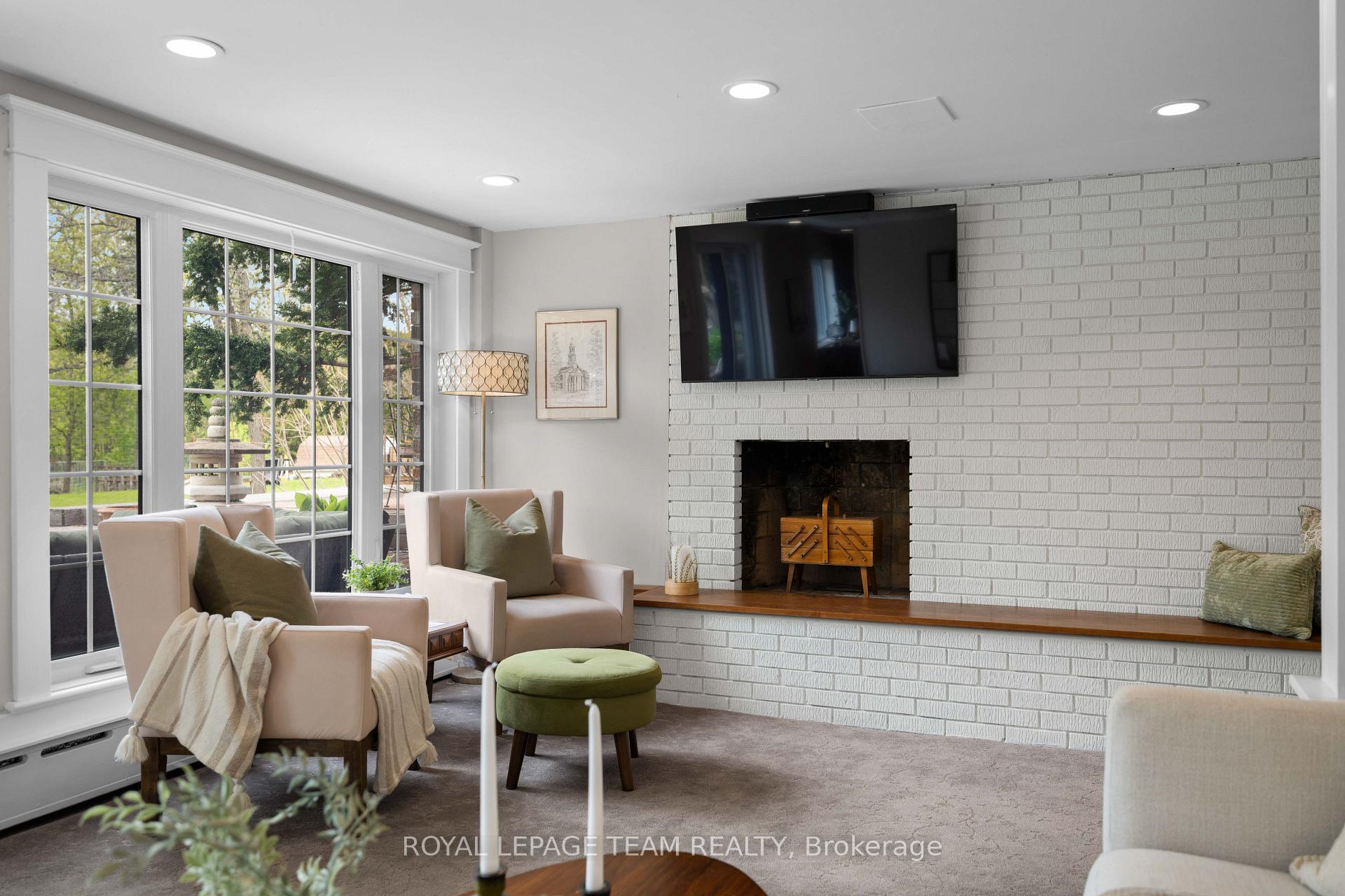Photo 9 of 2 Lockview Road, Ottawa, Manotick Village & Manotick Estates — HOMEH