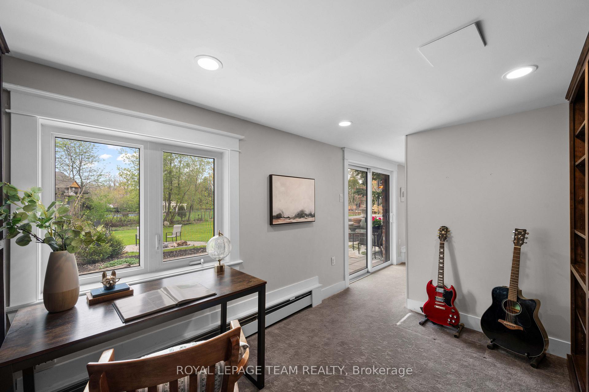 Photo 12 of 2 Lockview Road, Ottawa, Manotick Village & Manotick Estates — HOMEH