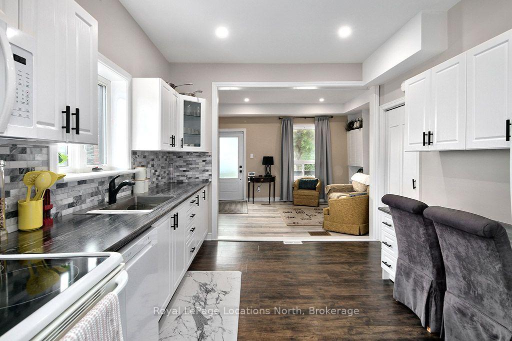 Photo 8 of 321 Second Street, Collingwood — HOMEH