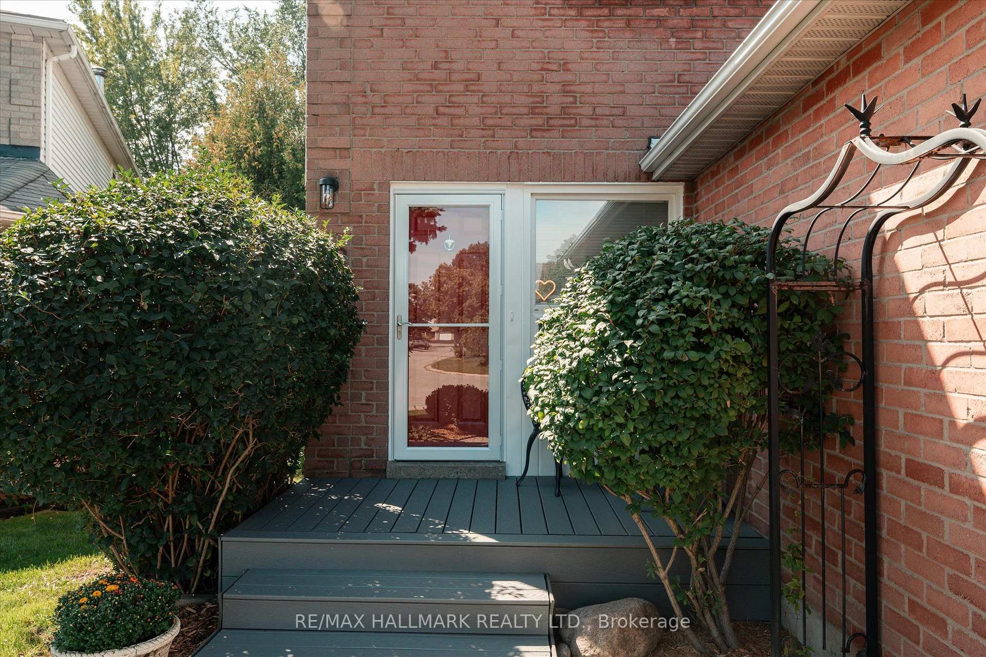 Photo 7 of 72 Tams Drive, Ajax, Central East — HOMEH
