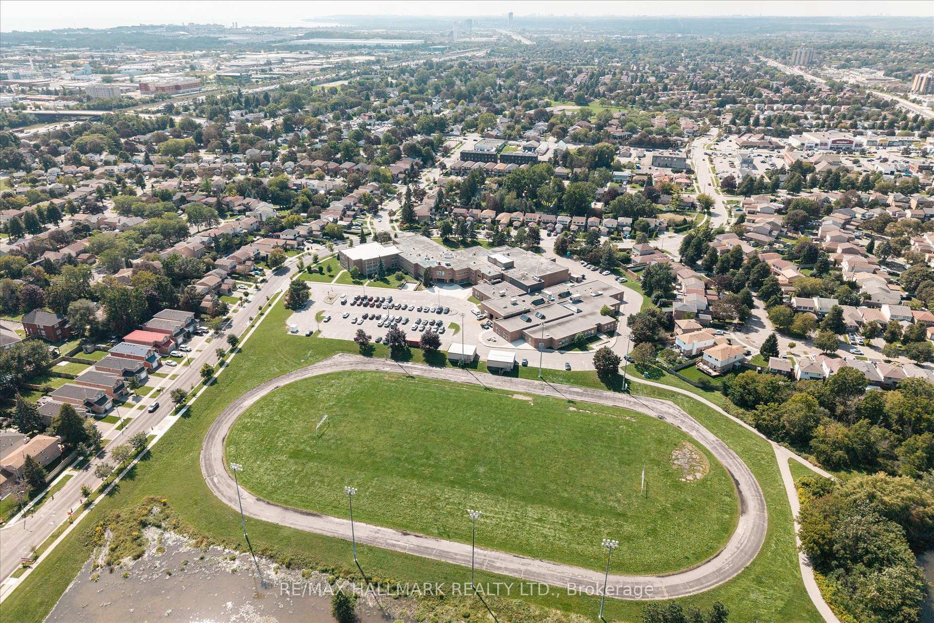 Photo 47 of 72 Tams Drive, Ajax, Central East — HOMEH