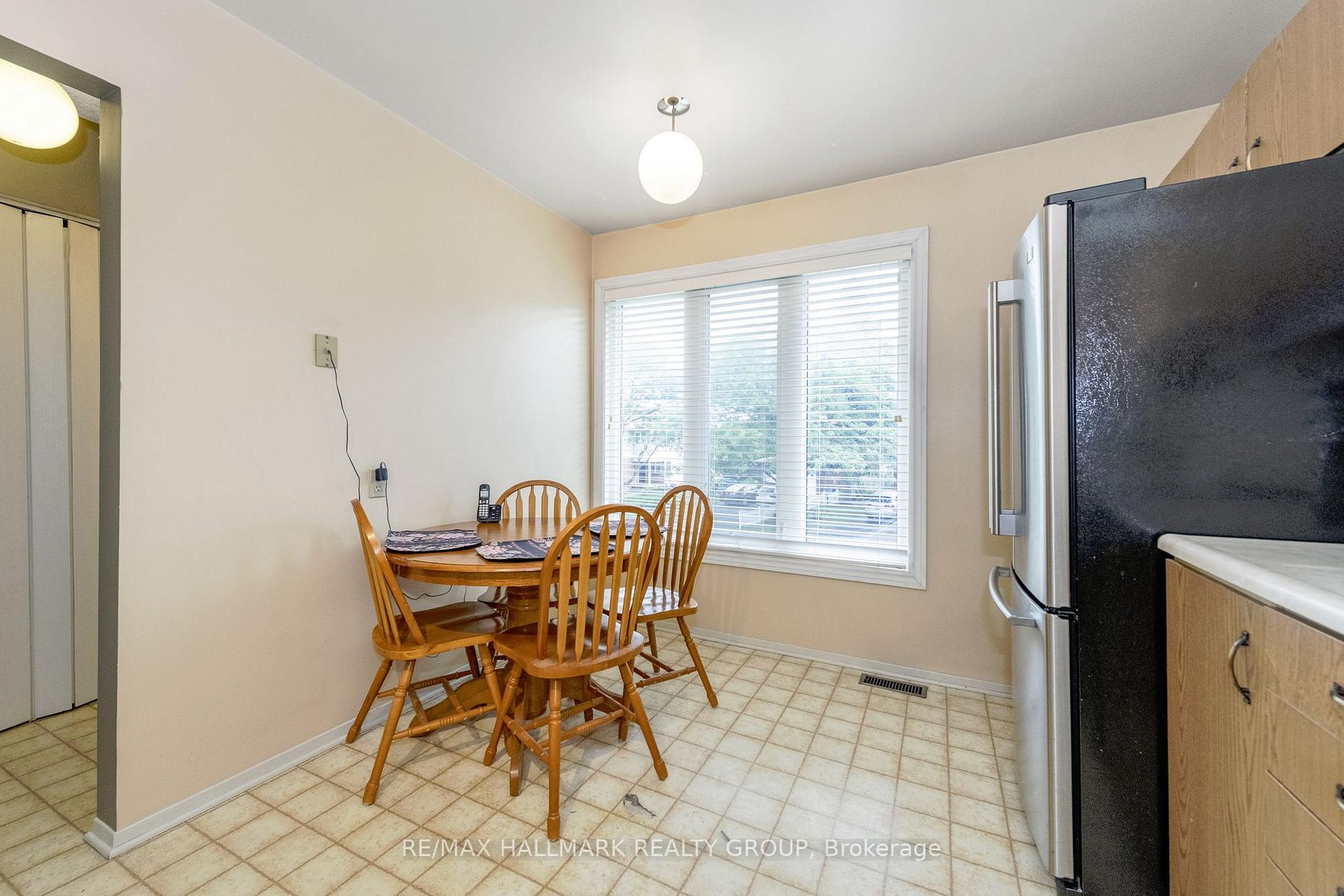 Photo 21 of Unit B, 409 Pickford Drive, Ottawa, Kanata - Katimavik — HOMEH