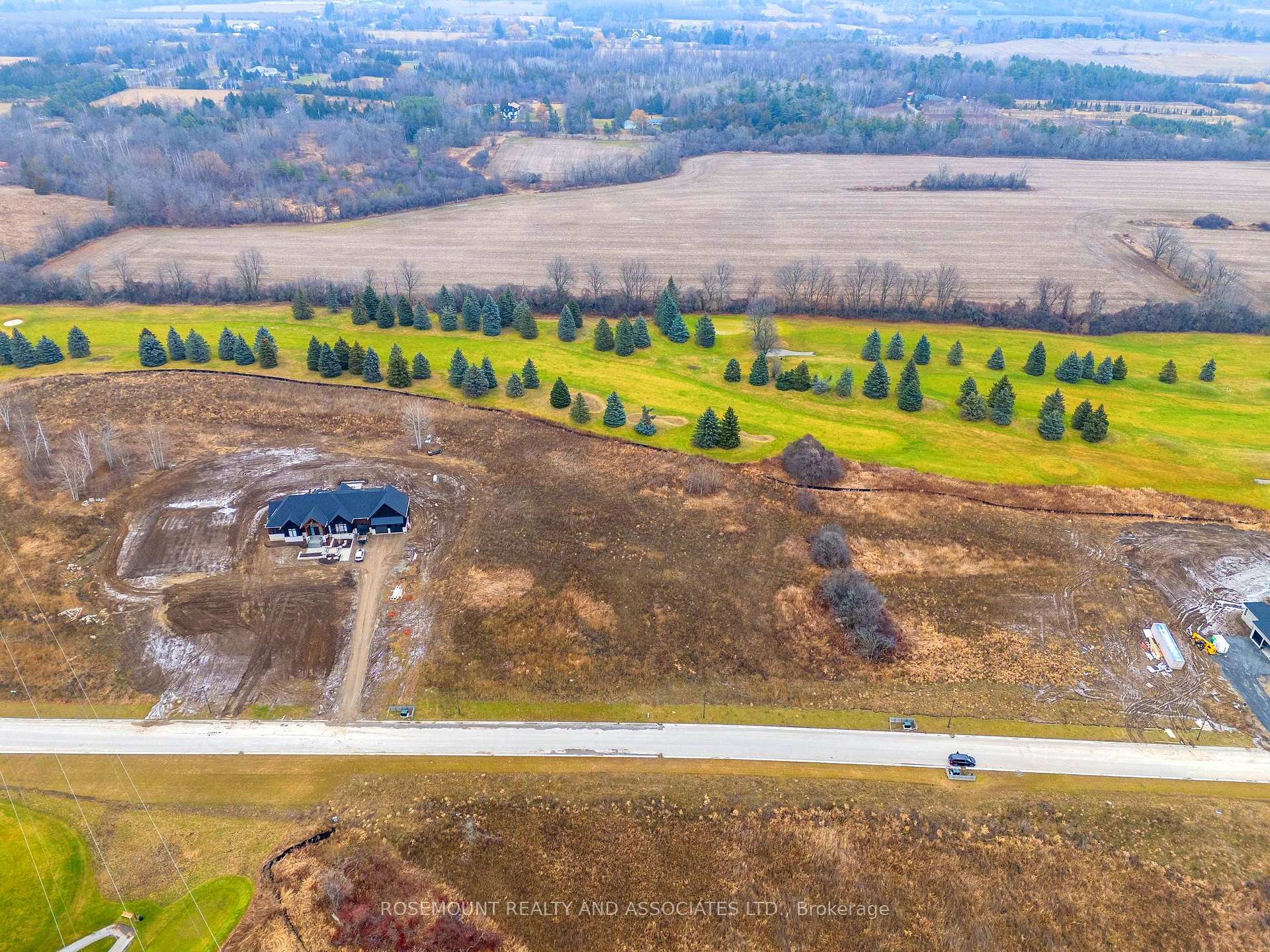 Photo 8 of 33 Franklin Crescent, Whitby, Rural Whitby — HOMEH