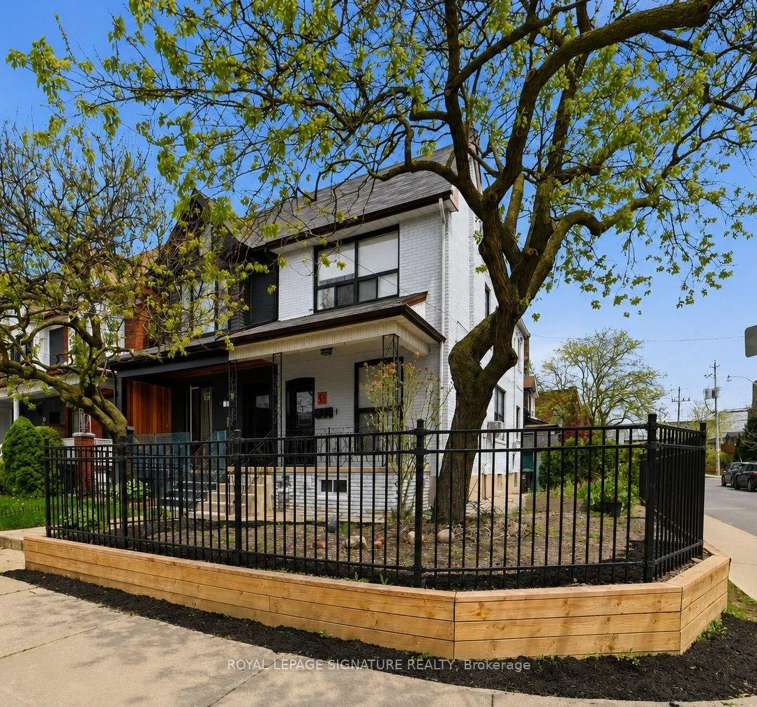 Photo 3 of 151 Campbell Avenue, Toronto, Dovercourt-Wallace Emerson-Junction — HOMEH
