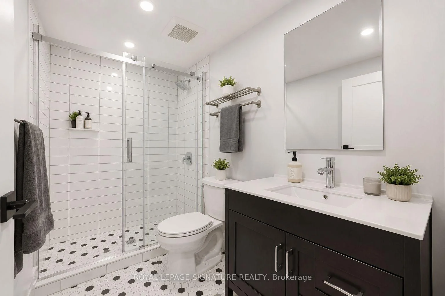 Photo 35 of 151 Campbell Avenue, Toronto, Dovercourt-Wallace Emerson-Junction — HOMEH