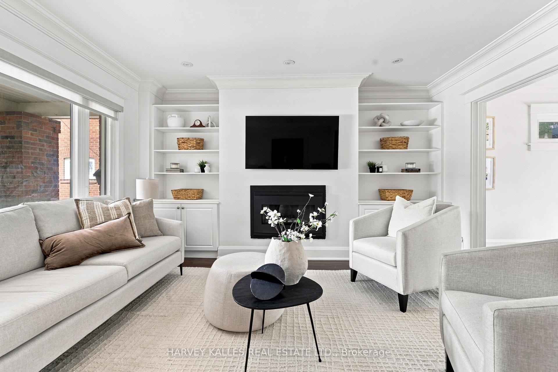 Photo 4 of 143 Forman Avenue, Toronto, Mount Pleasant East — HOMEH