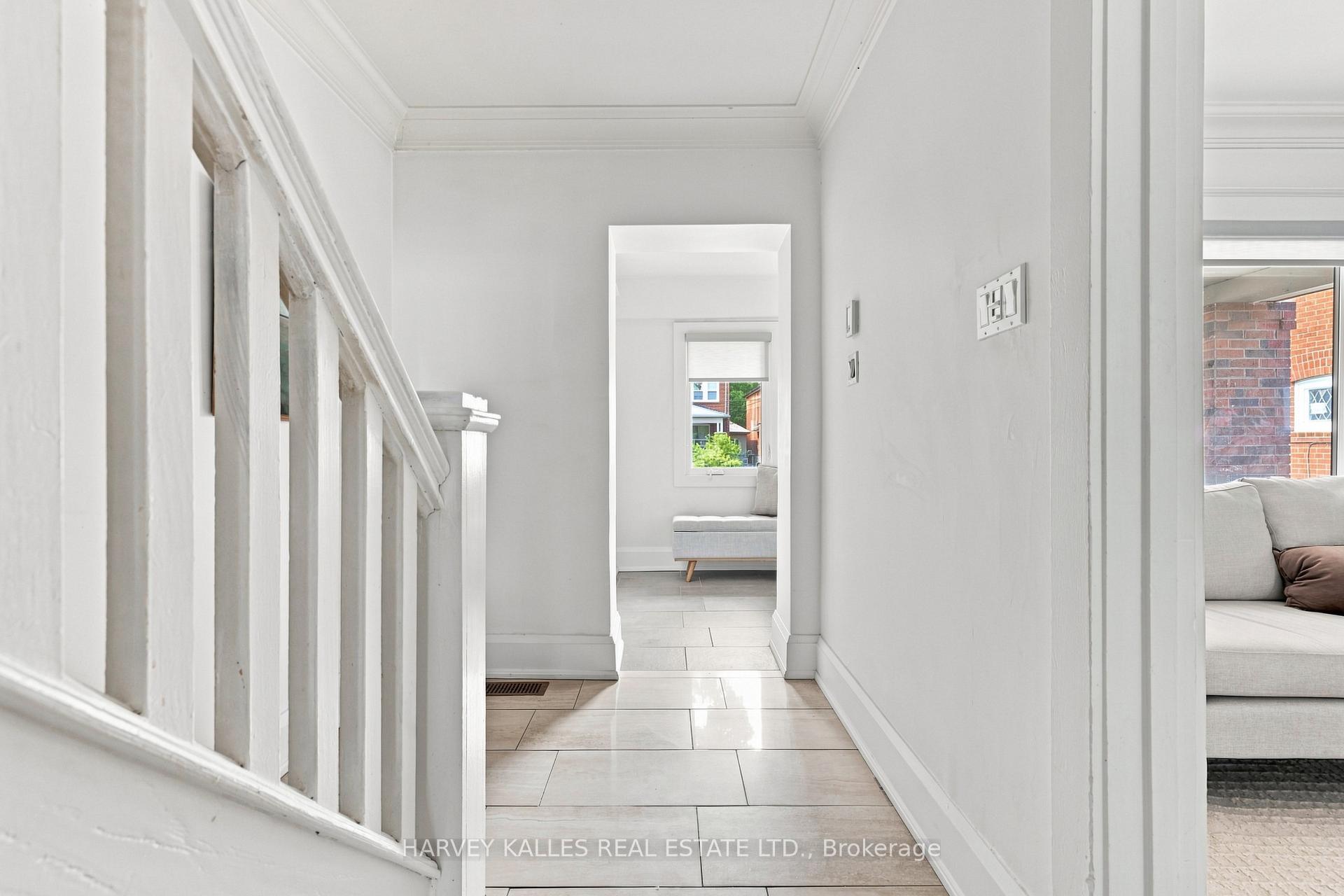 Photo 19 of 143 Forman Avenue, Toronto, Mount Pleasant East — HOMEH