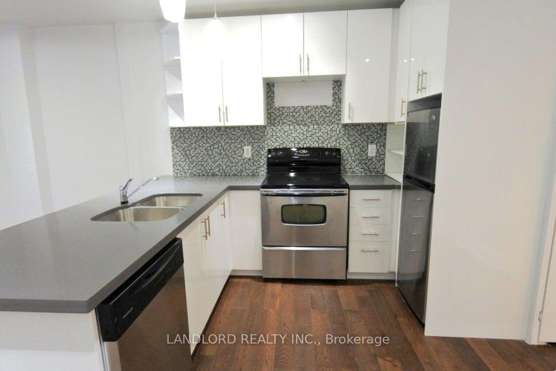 Photo 5 of Unit Main, 22 Rusholme Park Crescent, Toronto, Little Portugal — HOMEH