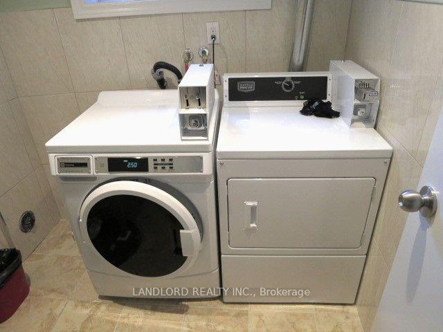 Photo 12 of Unit Main, 22 Rusholme Park Crescent, Toronto, Little Portugal — HOMEH