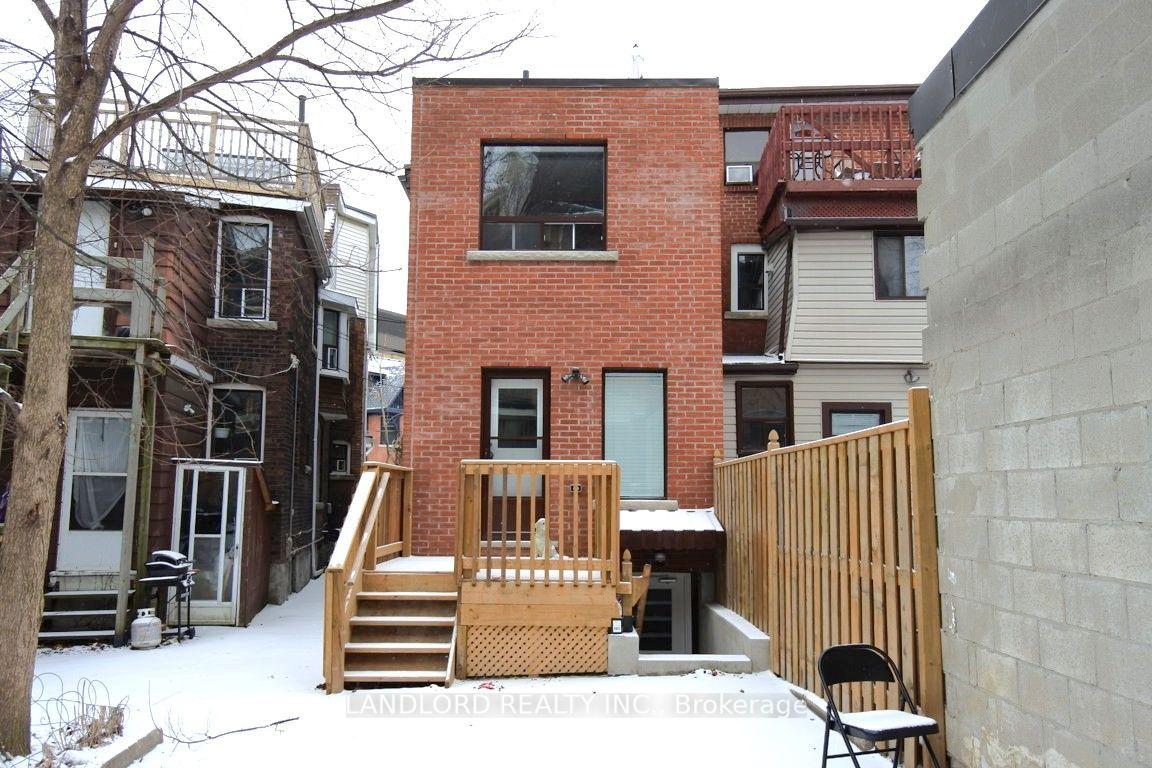 Photo 15 of Unit Main, 22 Rusholme Park Crescent, Toronto, Little Portugal — HOMEH