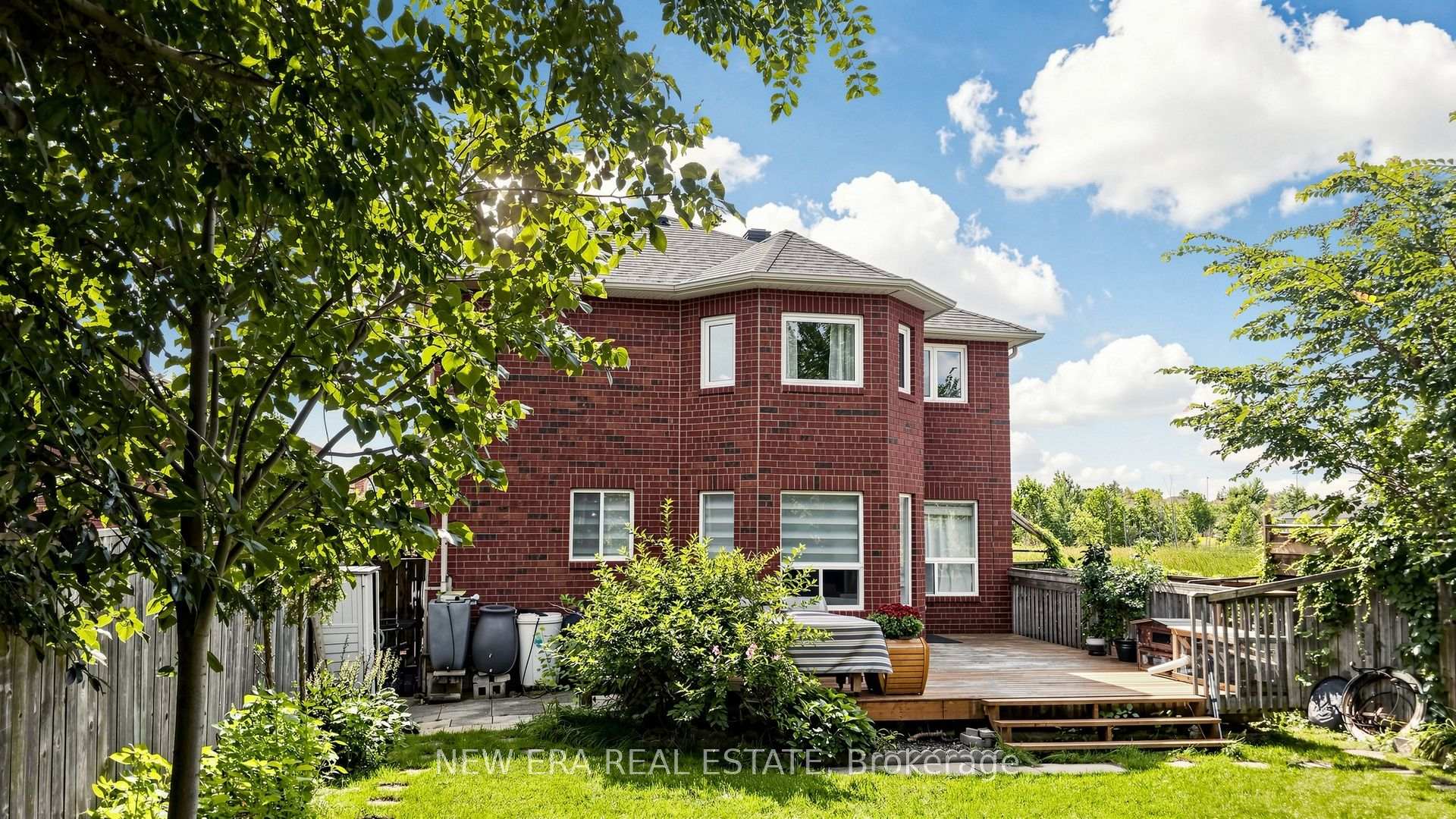 Photo 40 of 30 Harrogate Court, Barrie, Georgian Drive — HOMEH