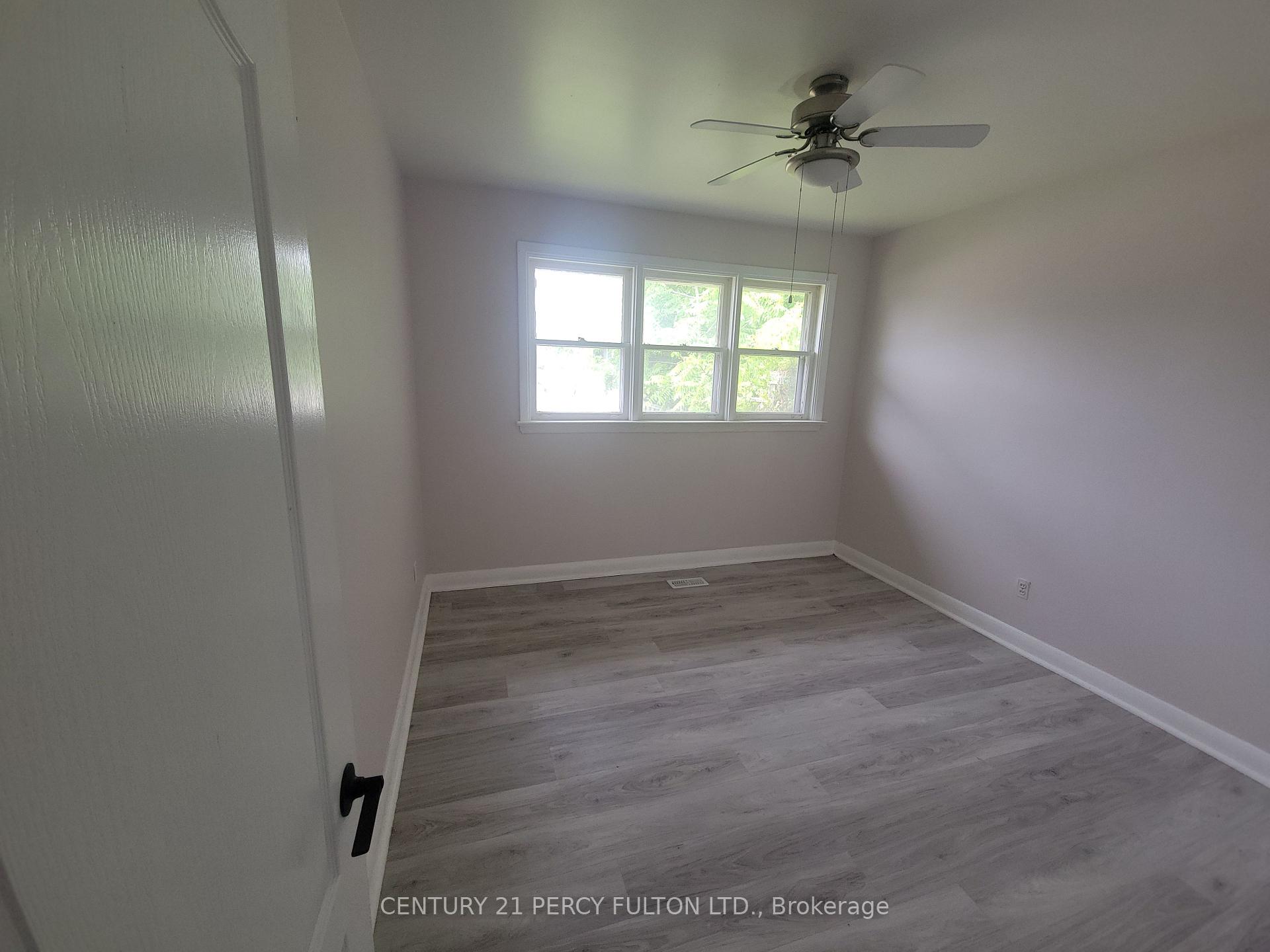 Photo 13 of 71 Grace Street, Scarborough, Eglinton East — HOMEH