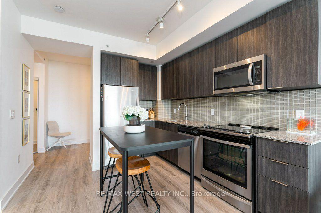 Photo 7 of Unit 3206, 20 Shore Breeze Drive, Etobicoke, Mimico — HOMEH
