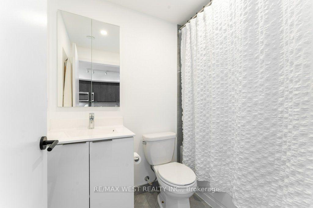 Photo 12 of Unit 3206, 20 Shore Breeze Drive, Etobicoke, Mimico — HOMEH