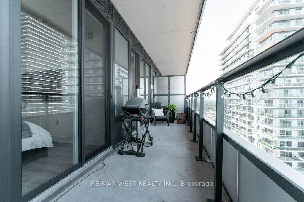 Photo 14 of Unit 3206, 20 Shore Breeze Drive, Etobicoke, Mimico — HOMEH